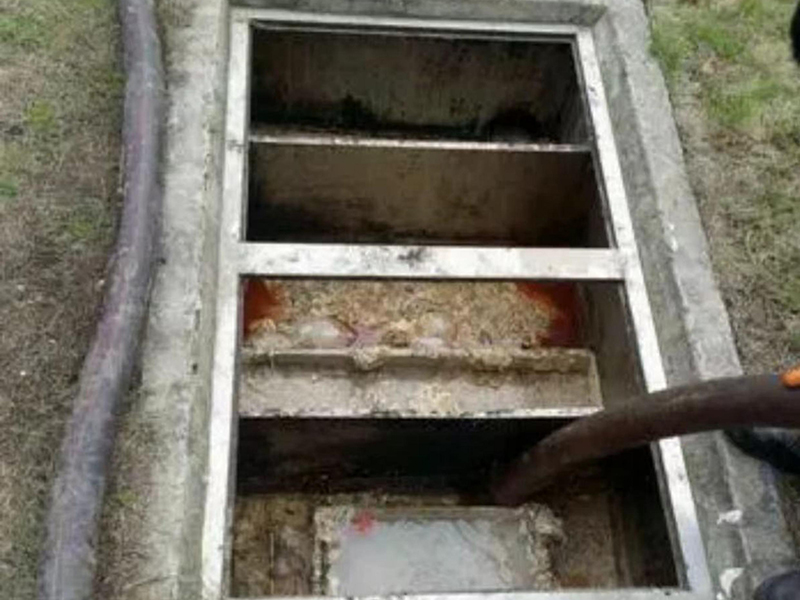 德钦隔油池清理
