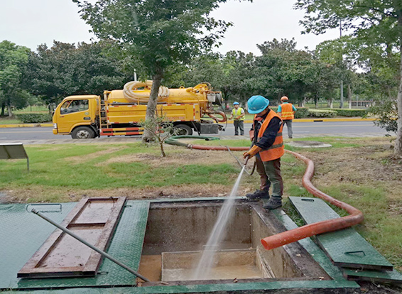 德钦化油池清理
